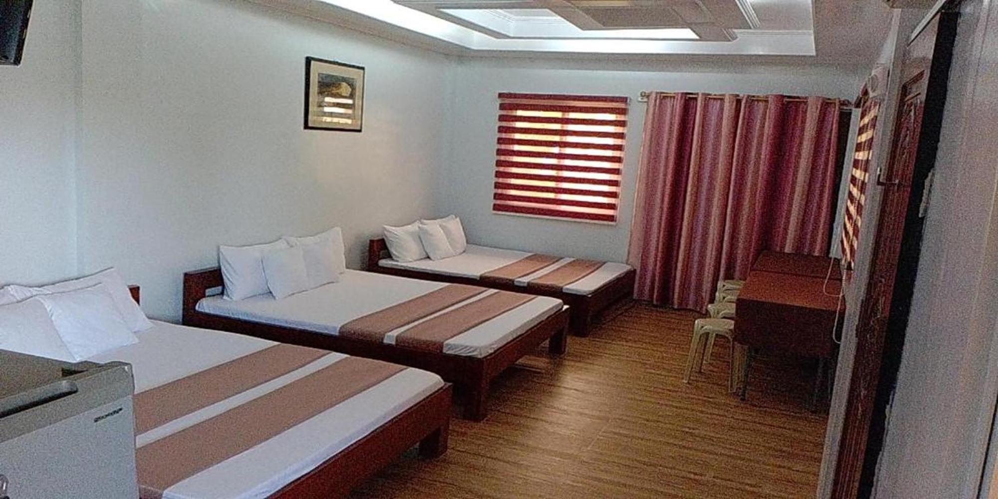 Fnt Transient House Near Hundred Islands Hotel Alaminos Ngoại thất bức ảnh