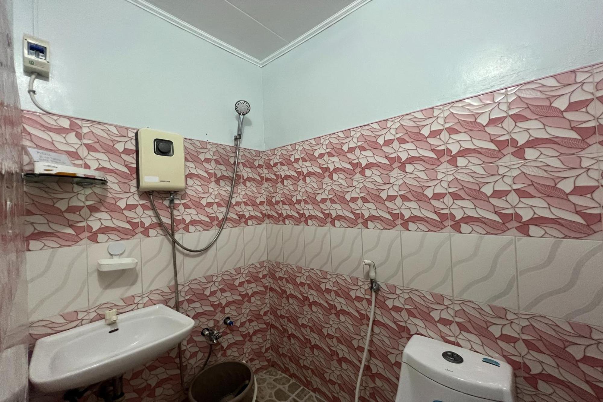 Fnt Transient House Near Hundred Islands Hotel Alaminos Ngoại thất bức ảnh