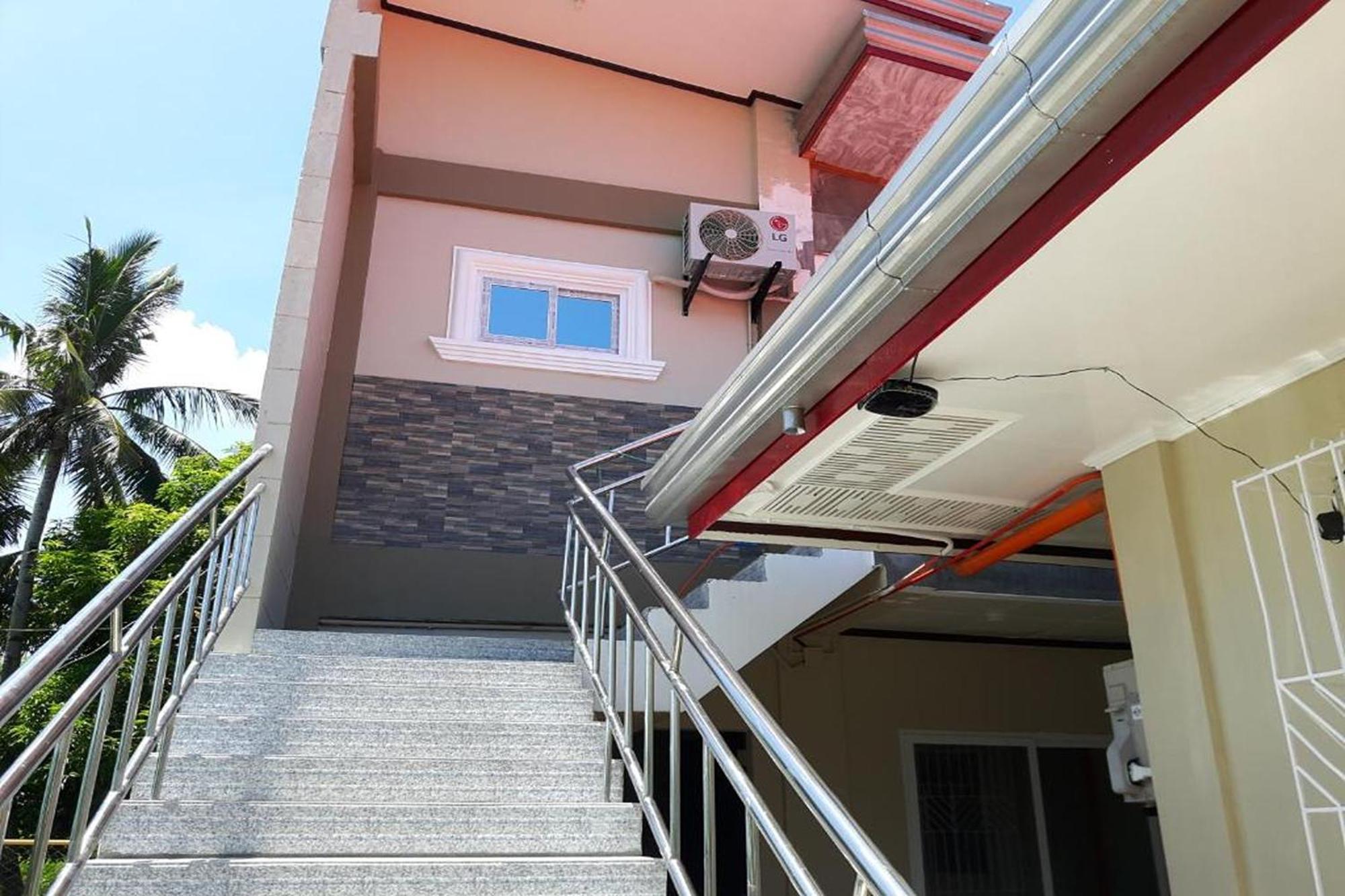 Fnt Transient House Near Hundred Islands Hotel Alaminos Ngoại thất bức ảnh
